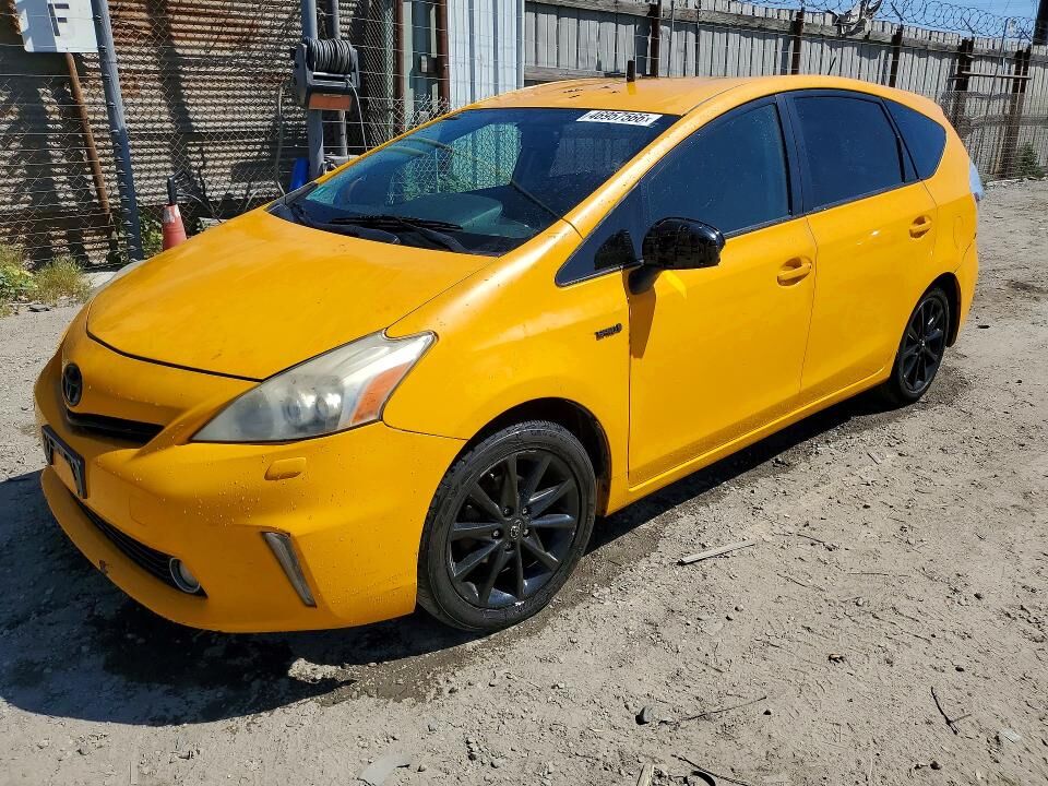 2014 TOYOTA Prius