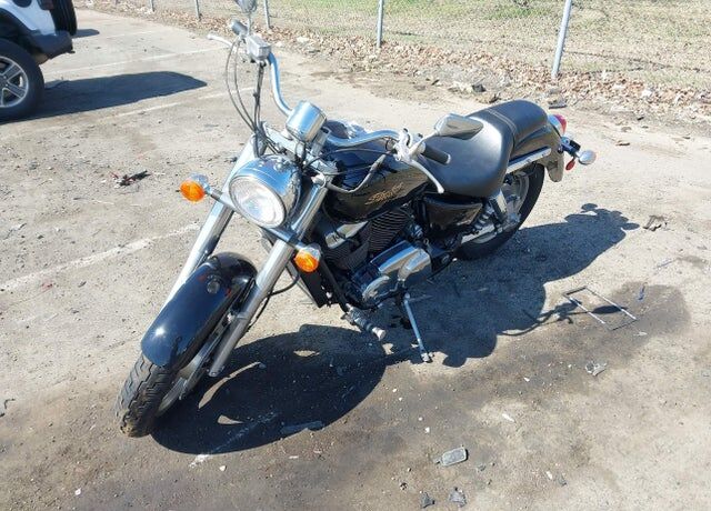 2005 HONDA VT1100C2