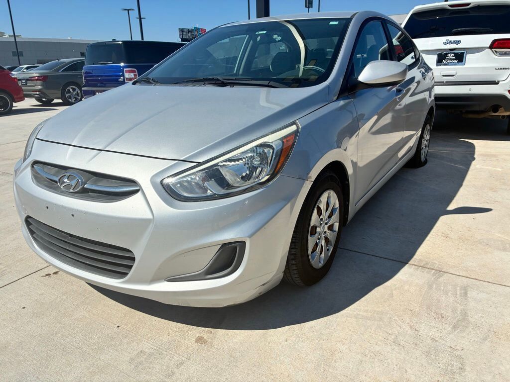 2015 HYUNDAI Accent