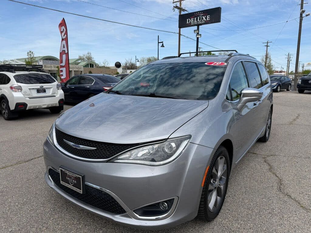 2019 CHRYSLER Pacifica