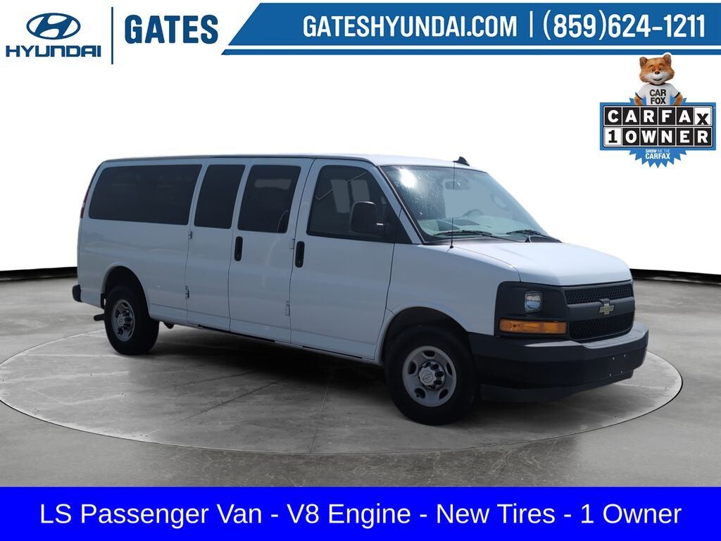 2017 CHEVROLET Express