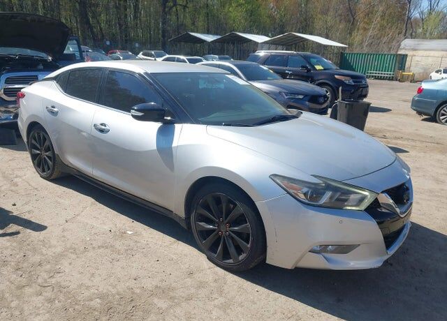 2016 NISSAN Maxima