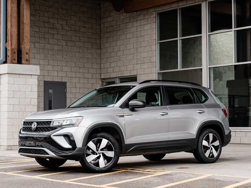 2024 VOLKSWAGEN Taos 4Motion