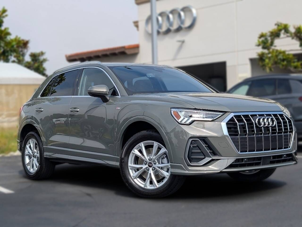 2025 AUDI Q3