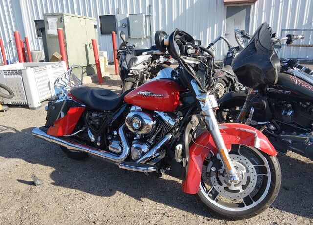 2010 HARLEY DAVIDSON Street Glide