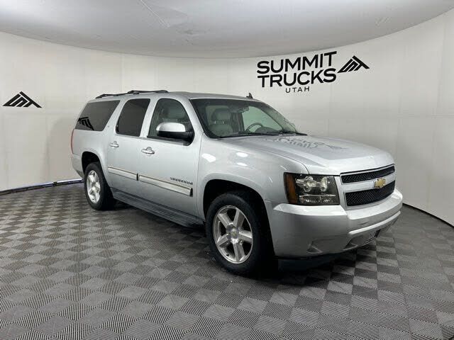 2010 CHEVROLET Suburban