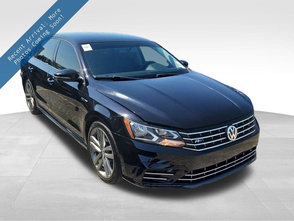 2018 VOLKSWAGEN Passat