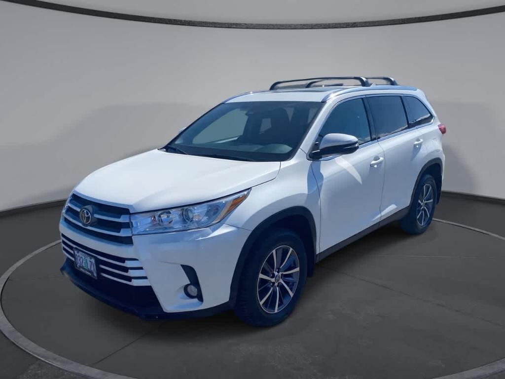 2019 TOYOTA Highlander