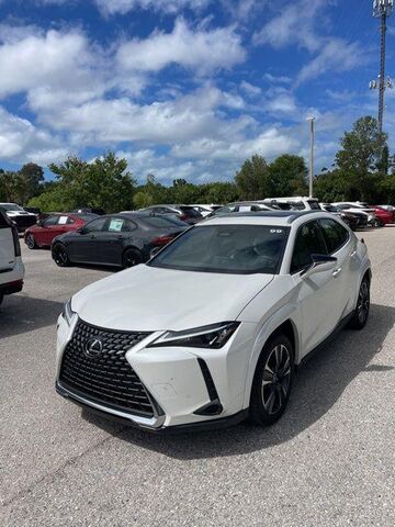 2025 LEXUS UX