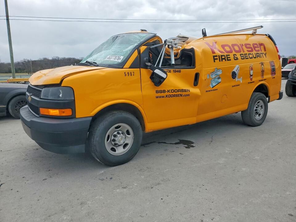 2023 CHEVROLET Express