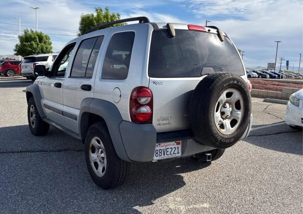 2005 JEEP Liberty