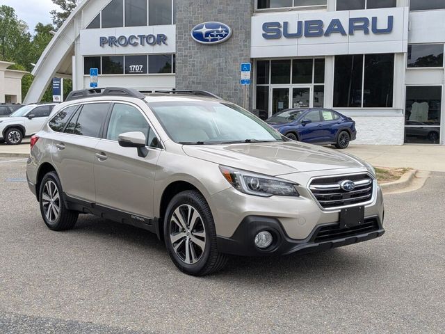 2018 SUBARU Outback
