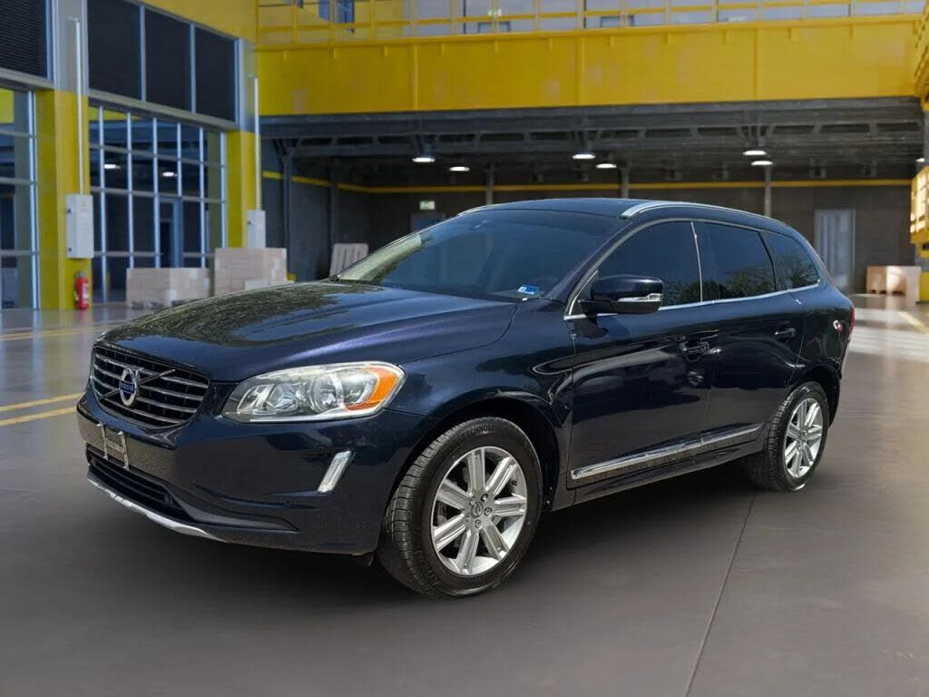 2017 VOLVO XC60