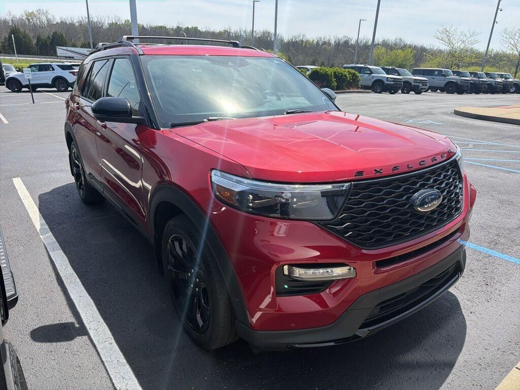 2022 FORD Explorer