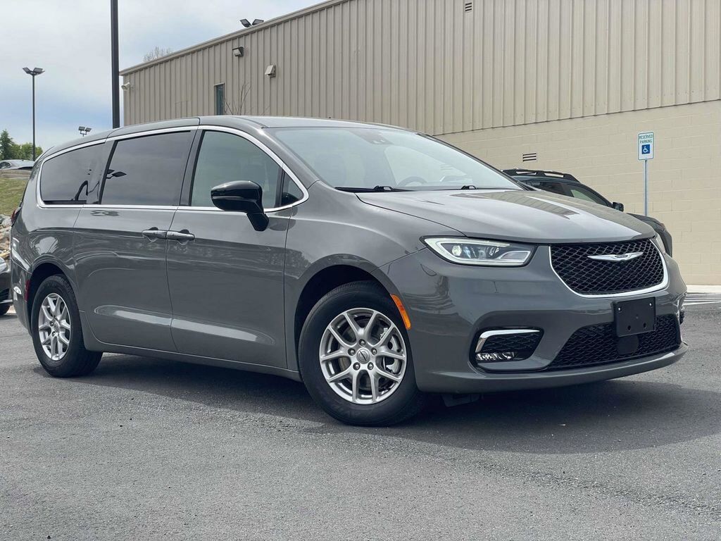2025 CHRYSLER Pacifica