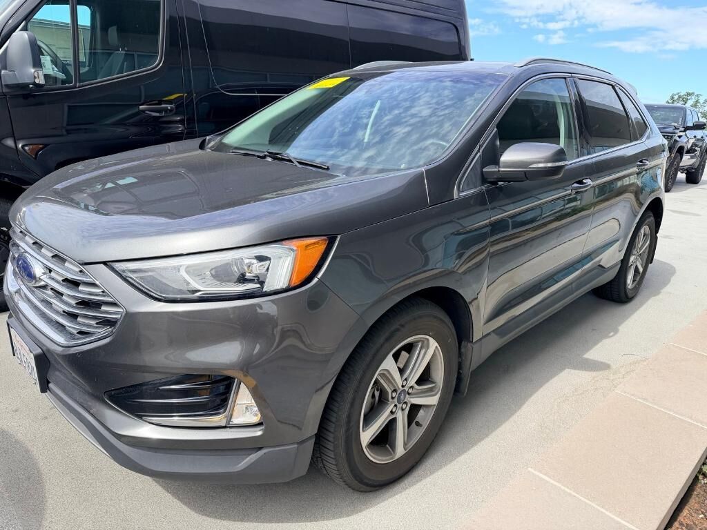 2019 FORD Edge