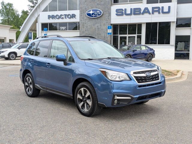2017 SUBARU Forester