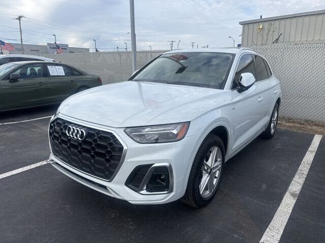 2023 AUDI Q5 e