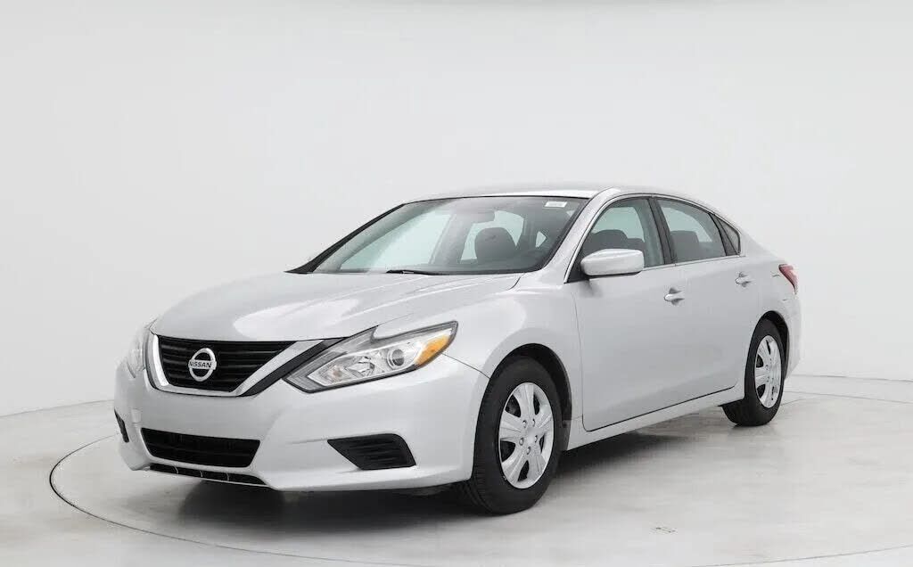 2017 NISSAN Altima