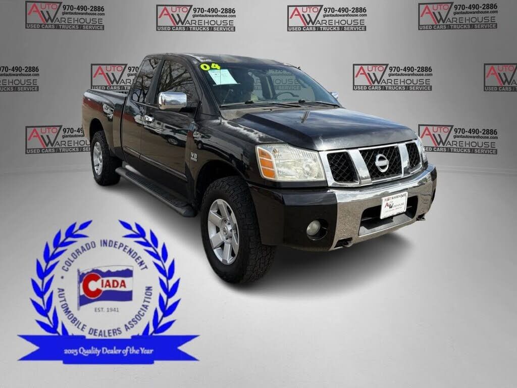 2004 NISSAN Titan