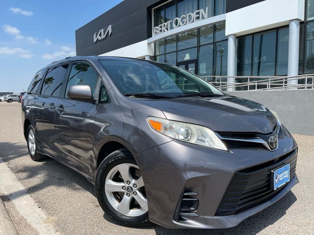 2020 TOYOTA Sienna