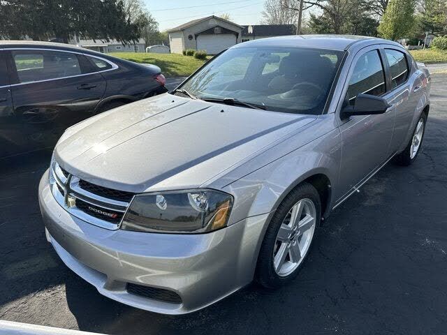 2013 DODGE Avenger