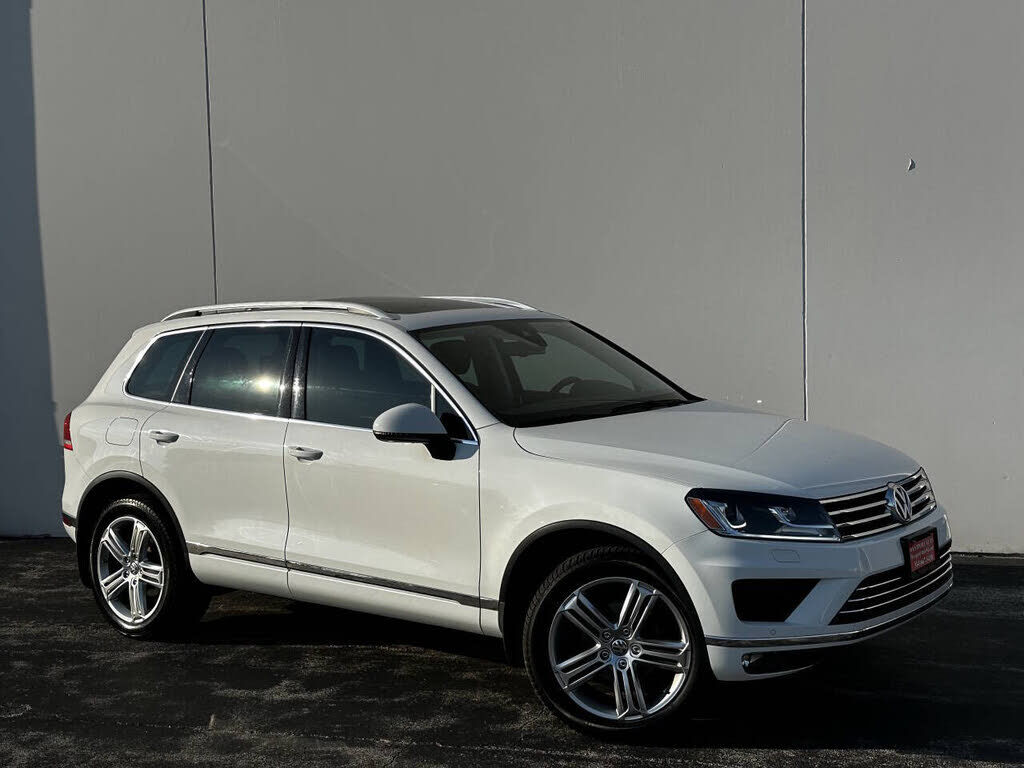2016 VOLKSWAGEN Touareg