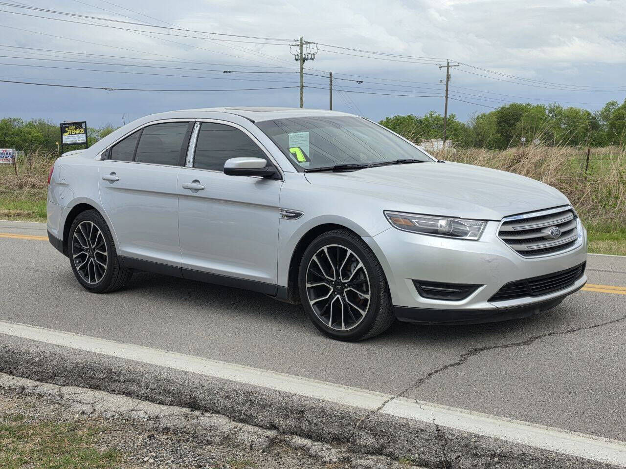 2017 FORD Taurus