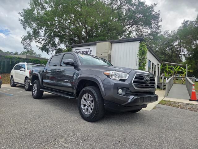 2019 TOYOTA Tacoma