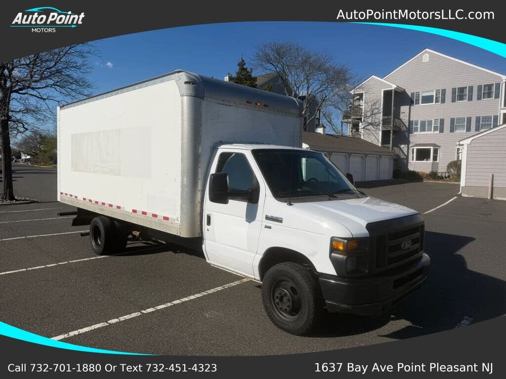 2016 FORD E-350