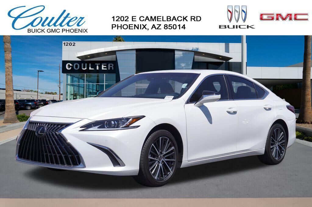 2024 LEXUS ES