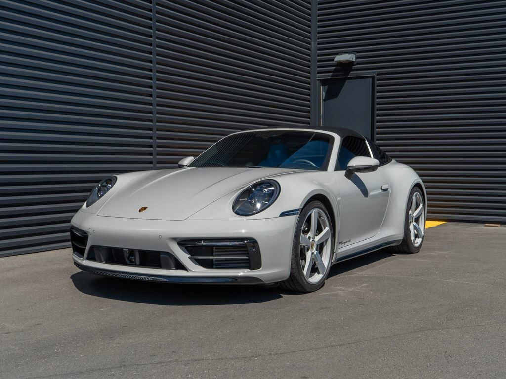 2024 PORSCHE 911
