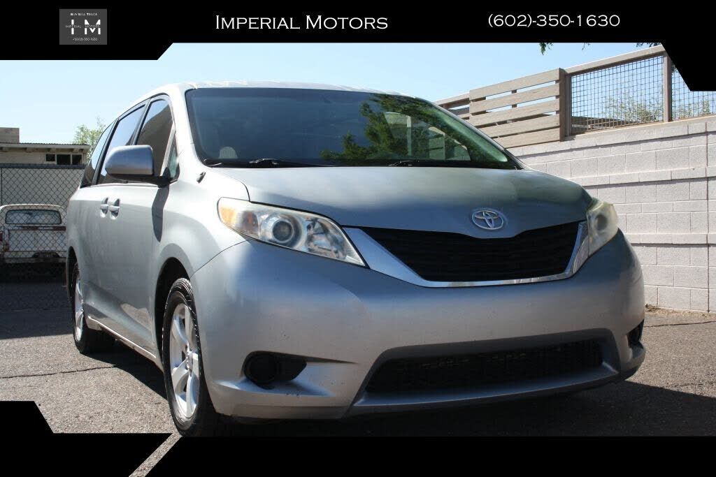 2014 TOYOTA Sienna