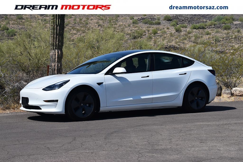 2022 TESLA Model 3