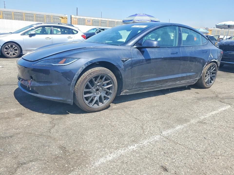 2025 TESLA Model 3
