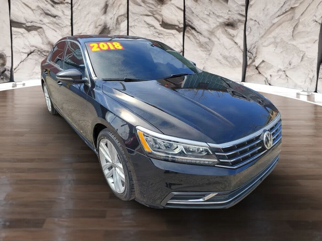 2018 VOLKSWAGEN Passat