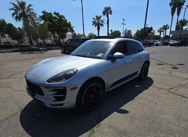 2018 PORSCHE Macan