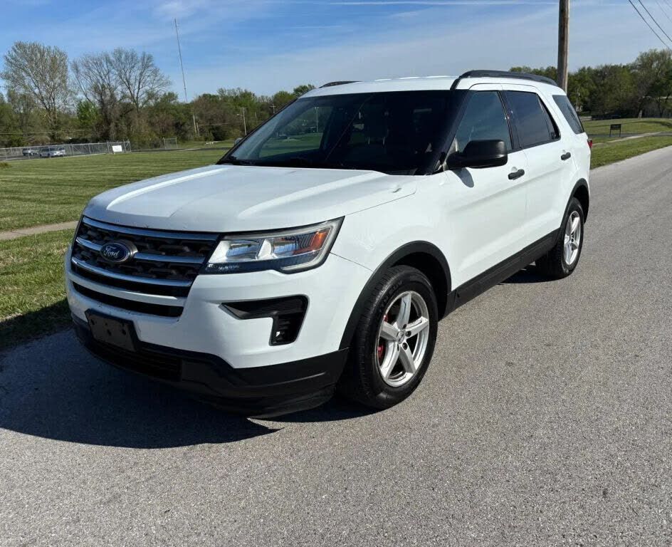 2019 FORD Explorer