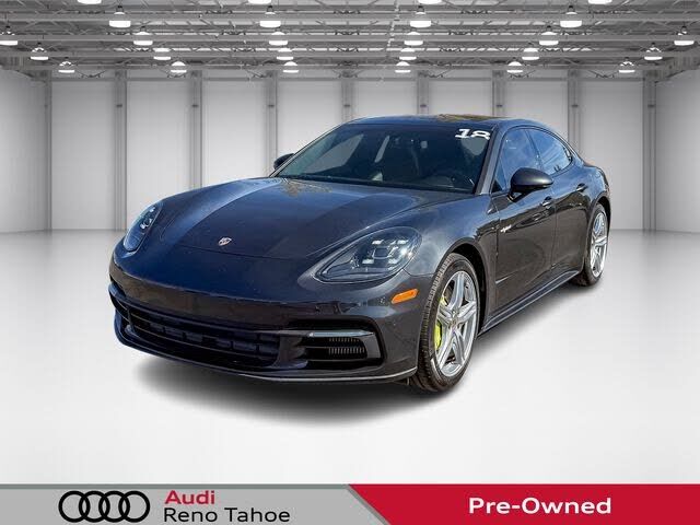 2018 PORSCHE Panamera