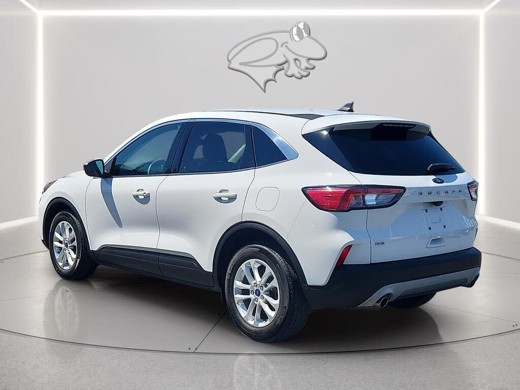 2022 FORD Escape