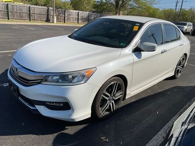 2017 HONDA Accord