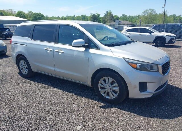 2016 KIA Sedona