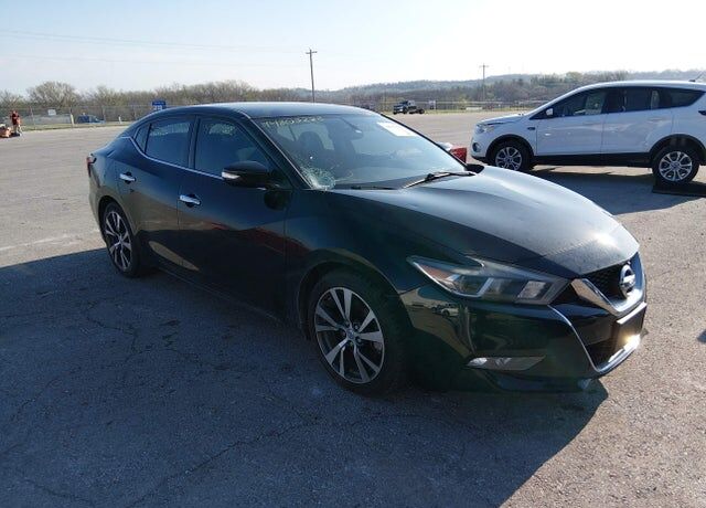 2016 NISSAN Maxima