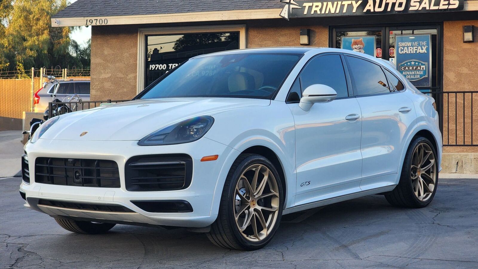 2023 PORSCHE Cayenne