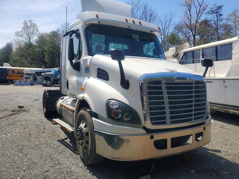 2017 FREIGHTLINER Cascadia