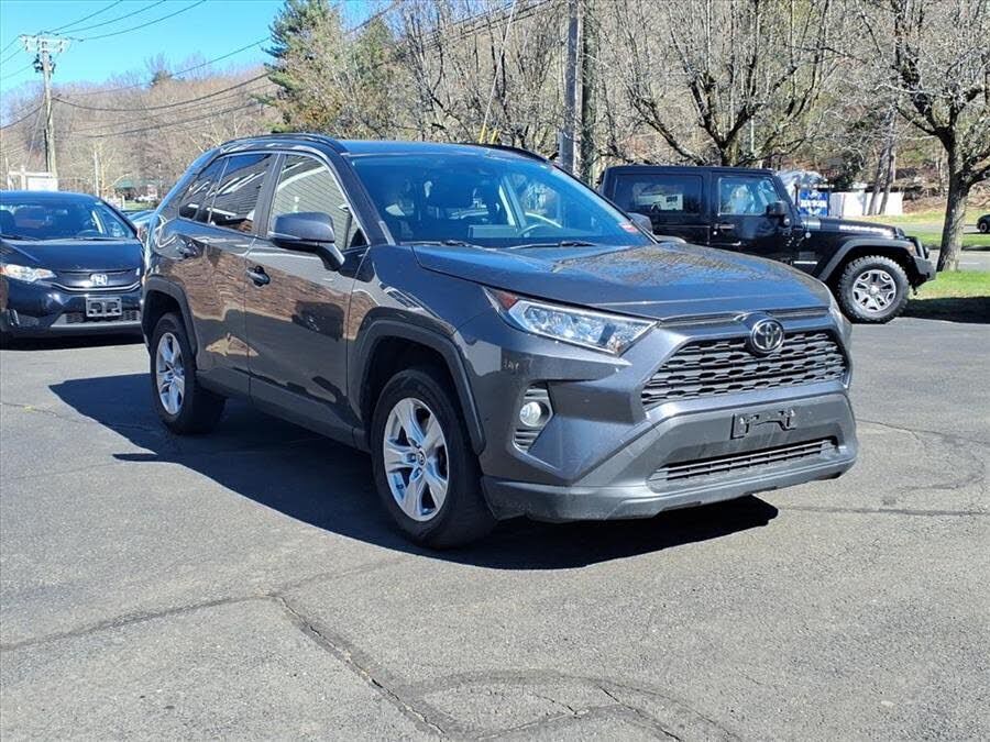 2019 TOYOTA RAV4