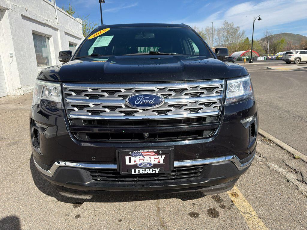 2019 FORD Explorer