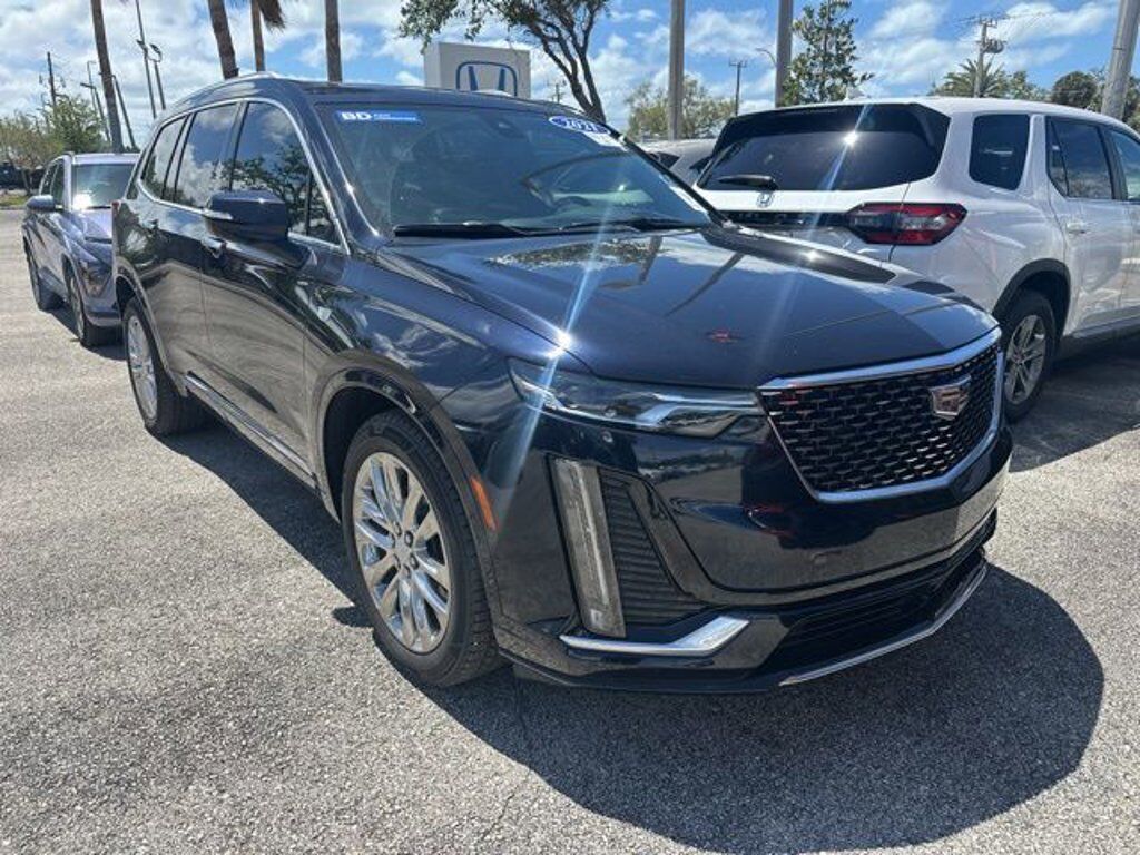 2021 CADILLAC XT6