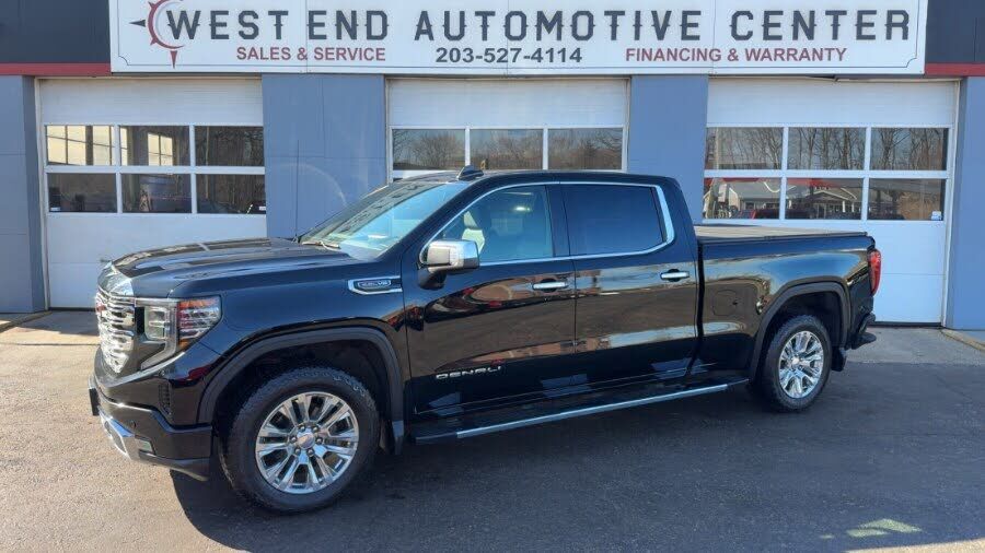 2023 GMC Sierra