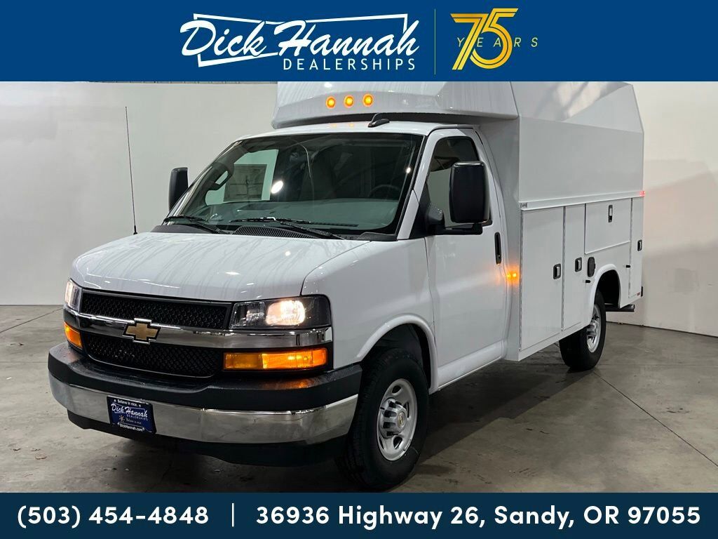 2025 CHEVROLET Express